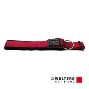Raspberry bright pink padded, adjustable dog collar with a black lining by Wolters