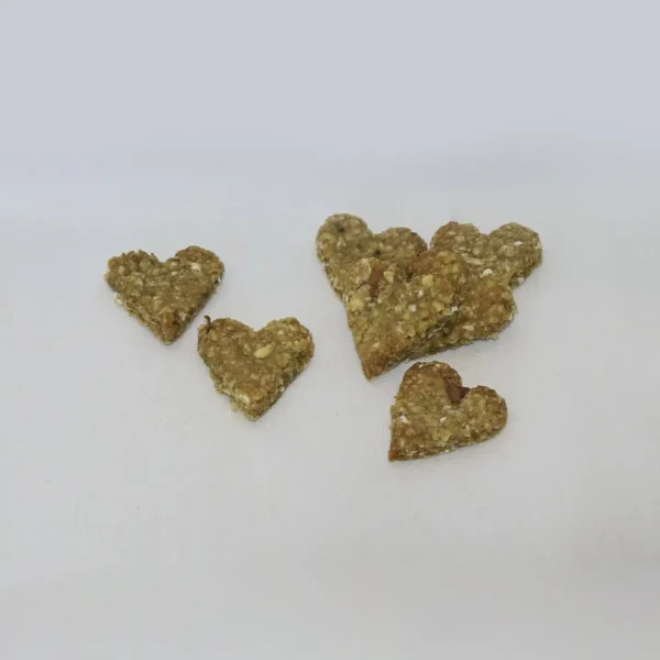 Apawtiser Apple and Banana Oaty Hearts Vegan Dog Biscuits 100g