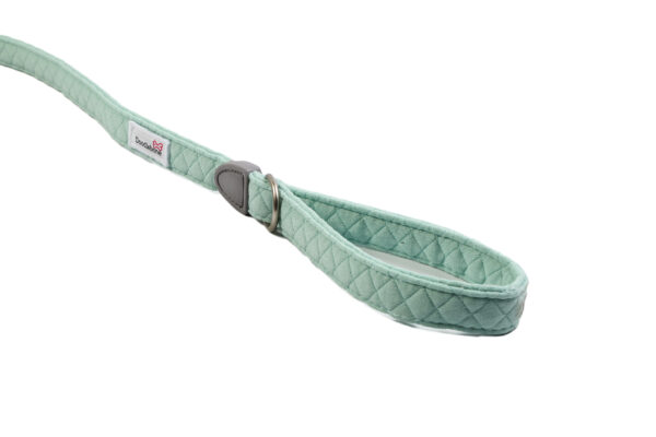 Mint Quilt dog lead with padded handle and brushed nickel clasp for small dogs